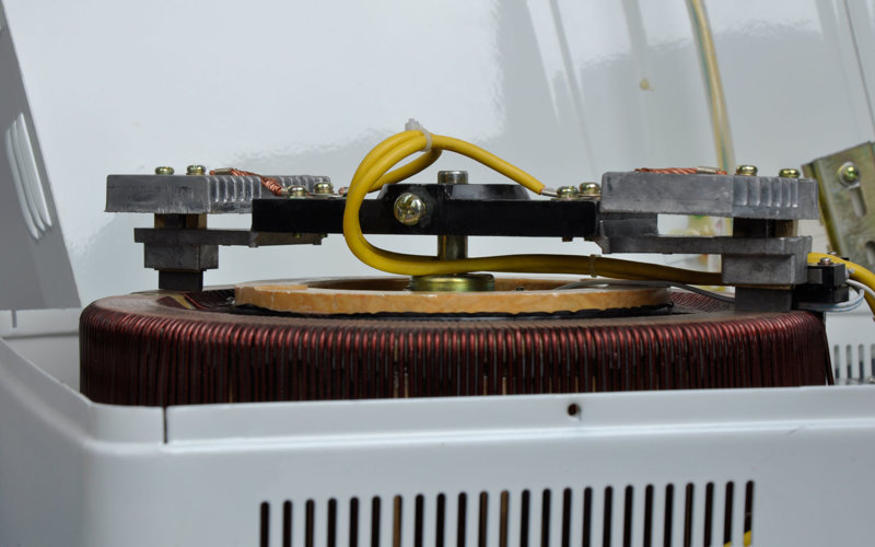 220V家用穩壓器 220V家用穩壓器